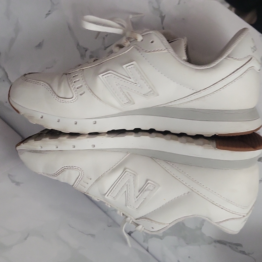 New Balance White Women's Sneakers - Picture 6 of 8